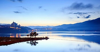 Hồ Nhật Nguyệt - Nam Đầu